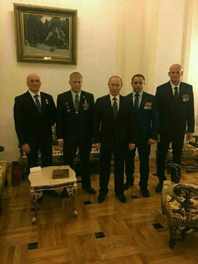 Władimir Putin oraz dowódcy Grupy Wagnera: Brodjaga, Sedoj, Ratibor oraz Wagner