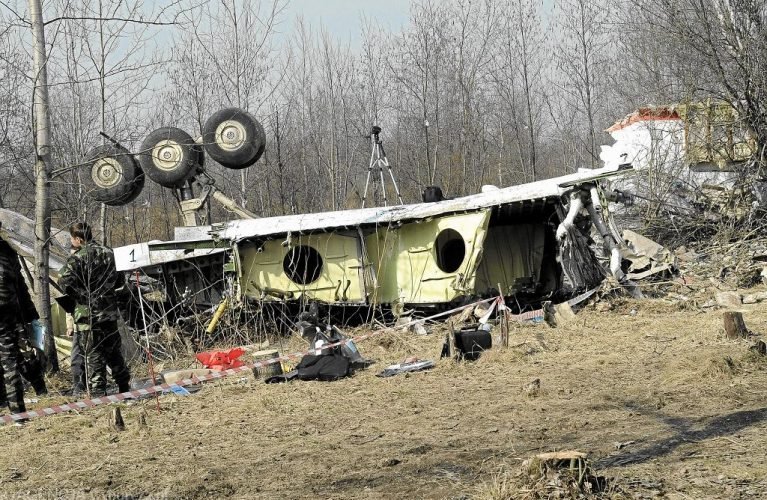 Wrak rozbitego samolotu Tu-154M w Smoleńsku